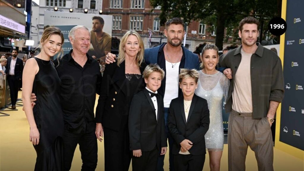 Chris Hemsworth With Family